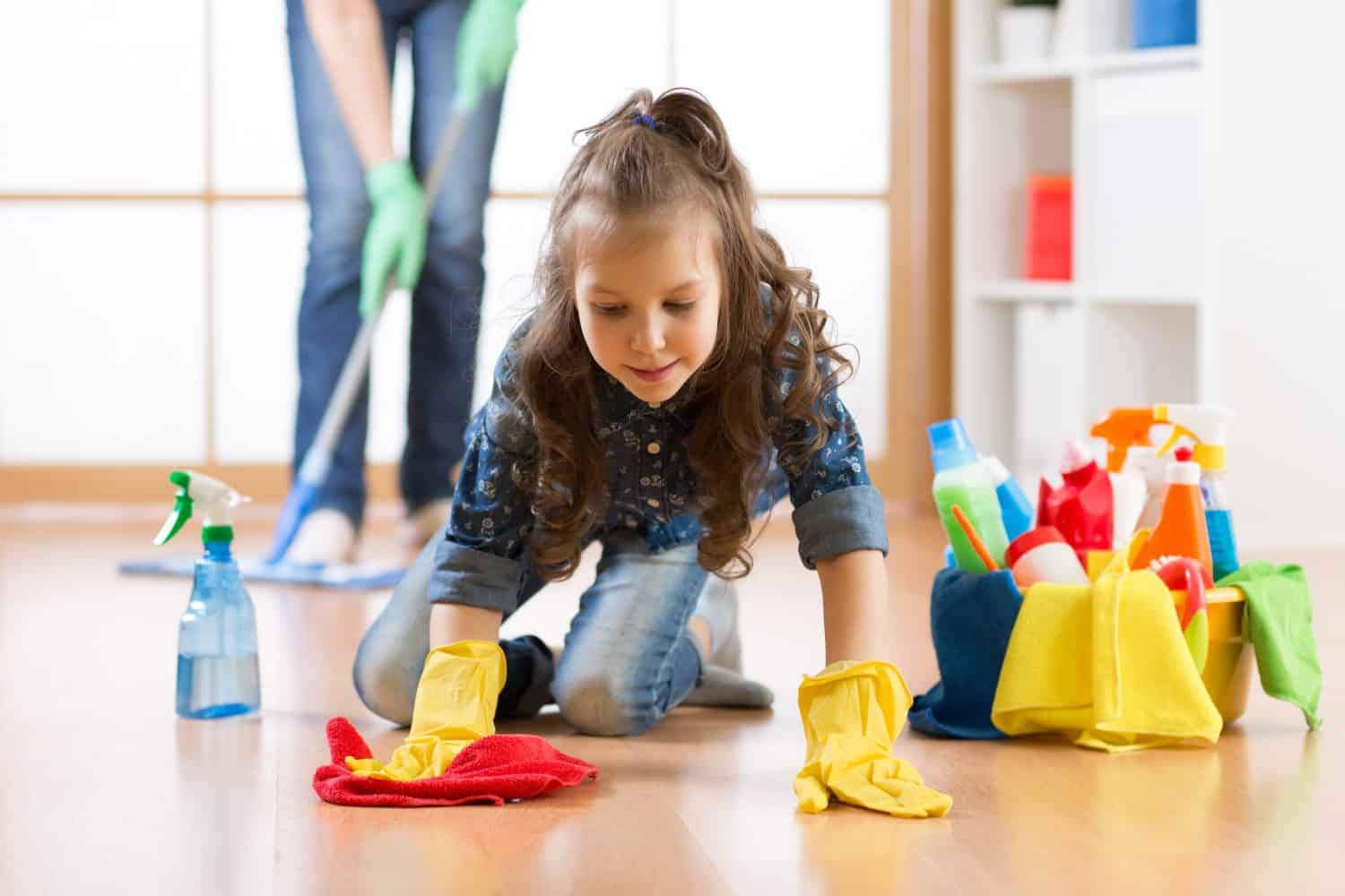 Tại Sao Trẻ Em Không Nên Làm Việc Nhà? Những Lý Do Quan Trọng